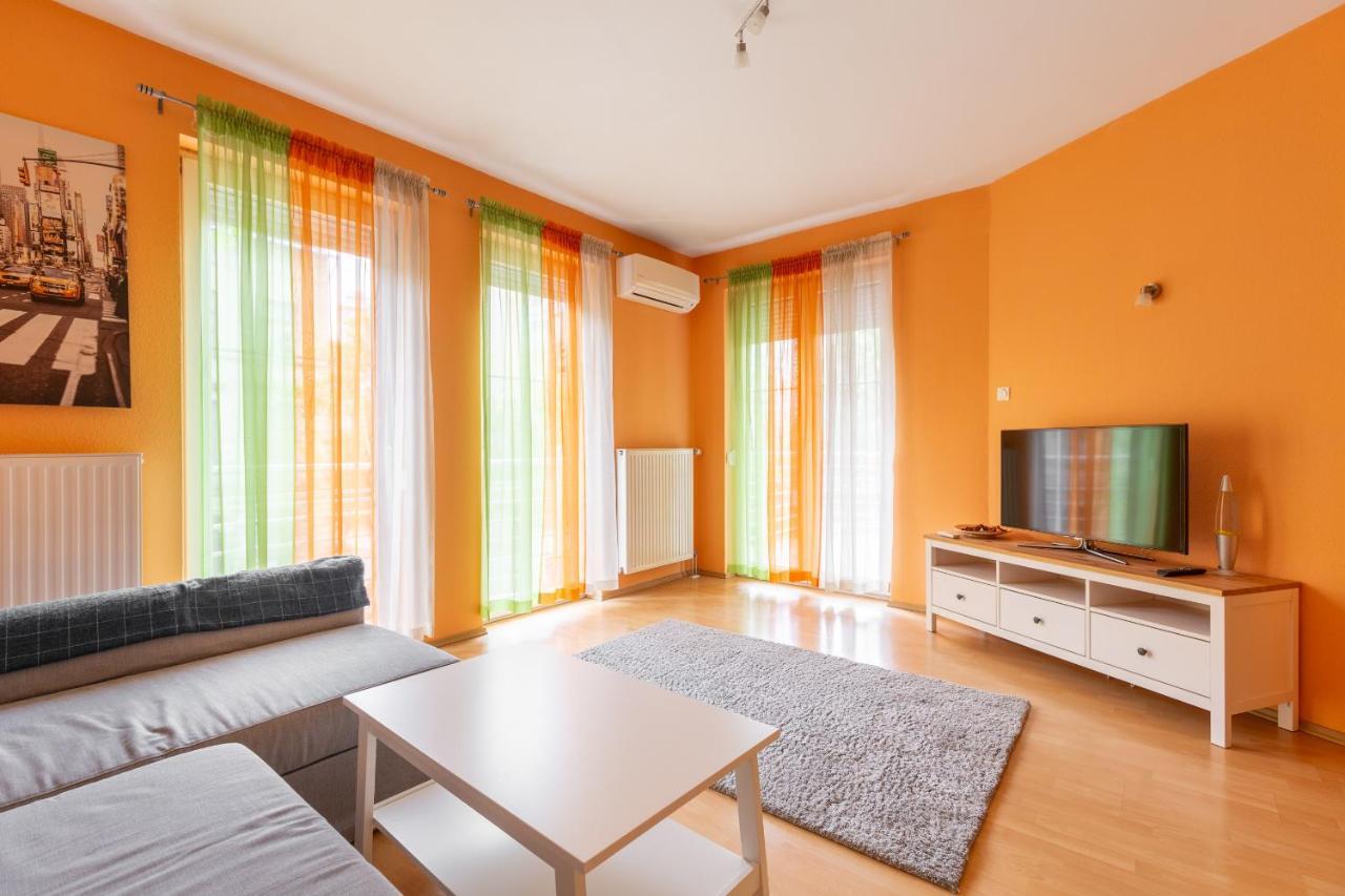 M36 Mester Apartment Budapest Luaran gambar