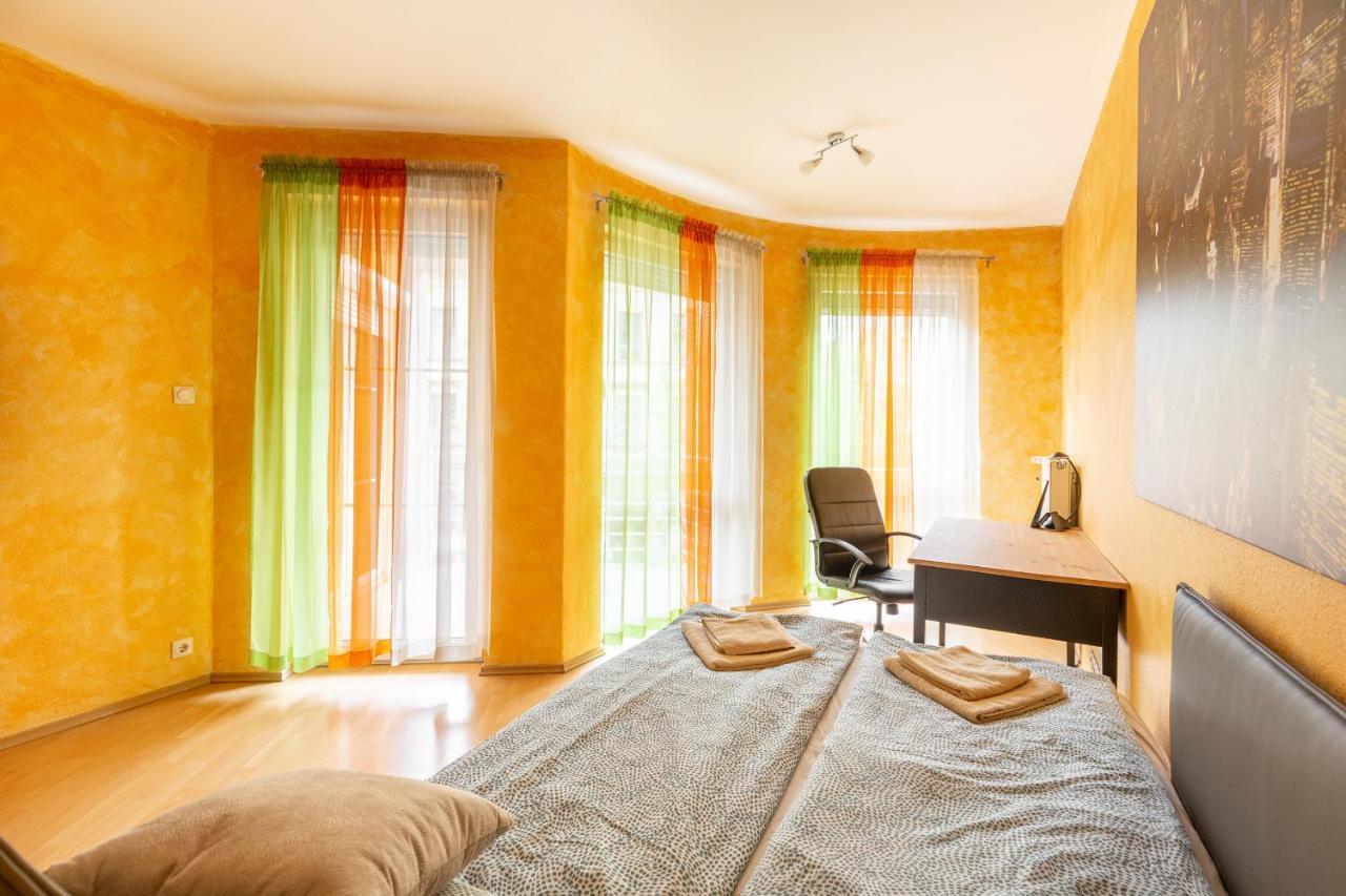 M36 Mester Apartment Budapest Luaran gambar