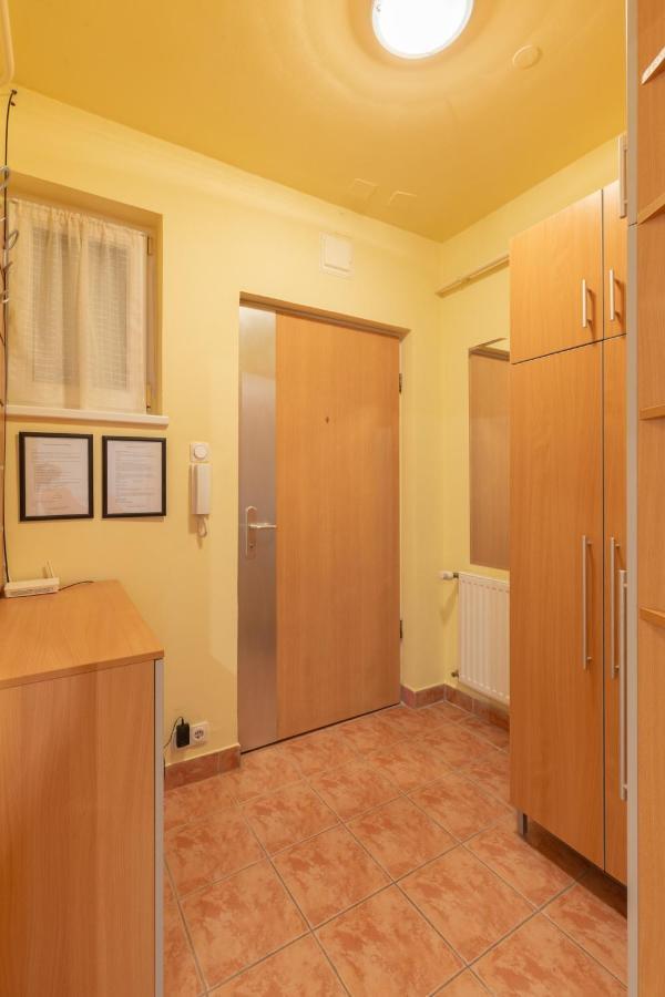 M36 Mester Apartment Budapest Luaran gambar